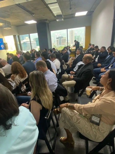 WhatsApp Image 2025-09-22 at 17.56.03 (3) (1)